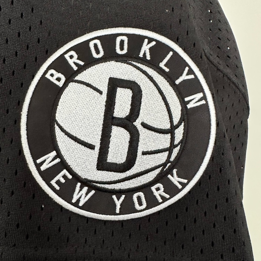 ✨ SOLD ✨ EUC!! Mitchell & Ness Short Sleeve Mesh Brooklyn Nets Jersey Men’s XS - Picture 8 of 11